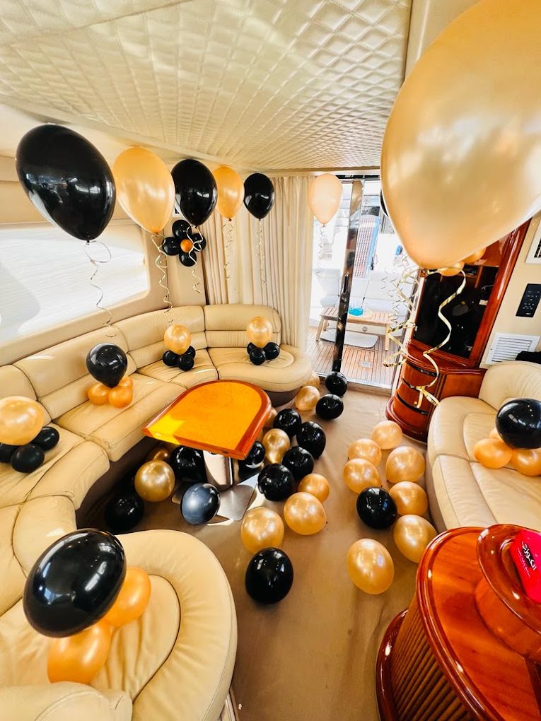 1-Hour Marina yacht Tour Dubai - Image 12