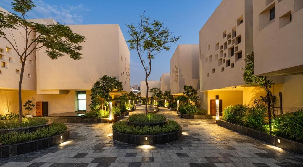 The Biltmore Hotel Villas, Dubai - Image 10